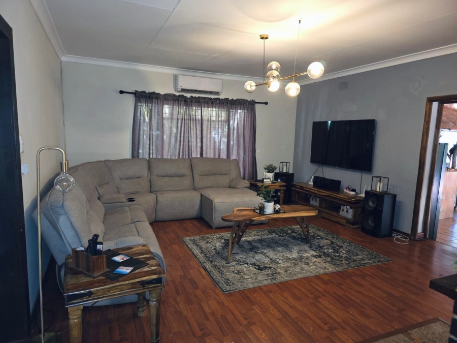 4 Bedroom Property for Sale in Protea Park North West